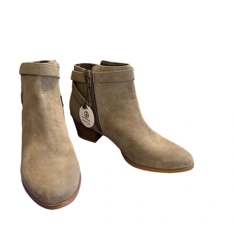 Giani Bernini Oleesia Taupe Suede Ankle Boots Block Heel Size 10M NWT